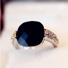 Min.order is $8 (mix order)2014 New!! HOT!!! Fashion Retro Black Agate Gem Imitation Diamond Rings For Women Wholesale XY-R196