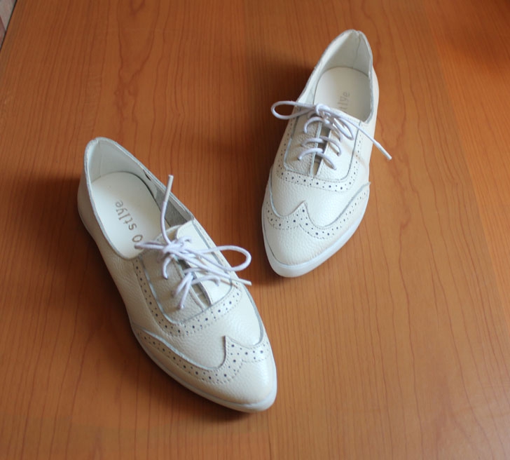 Shoes genuine leather flat heel white lacing shoes pointed toe shoes flat carving vintage women s