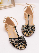 Free shipping women sandals new RV temperament high-end hollow Rhinestone  flats sandals