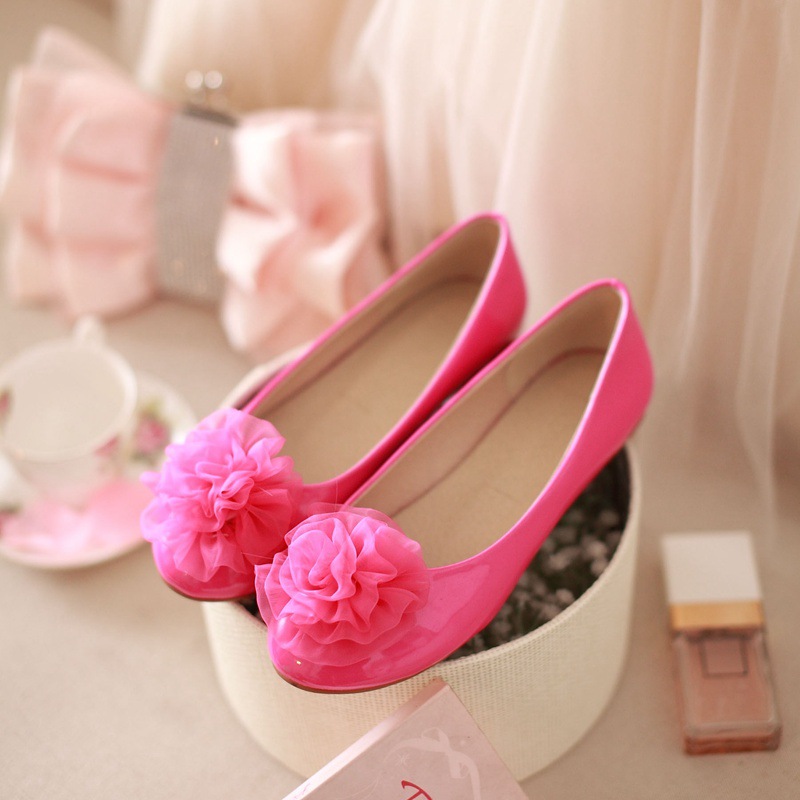 Wgc2014 flower princess shoes fashion all match shallow mouth single shoes round toe japanned leather flat