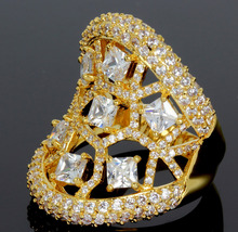 Latest Tread Woman Luxury Flower Shape wedding rings Top Grade Zirconia Crystal Nickel Free Plating Propose