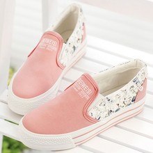 Free shipping/ 2014 new fashion women sneakers flats canvas shoes platform floral print lace slip on casual students shoes