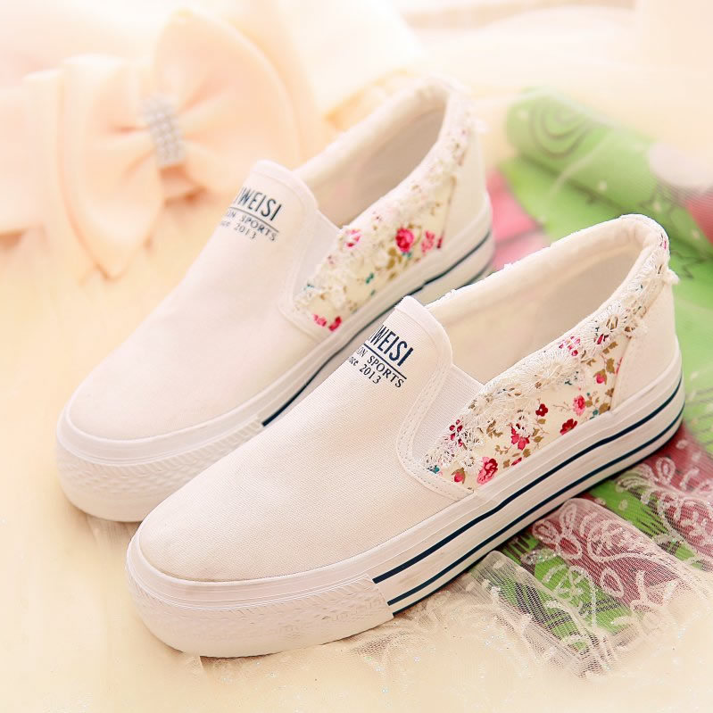 Canvas shoes lazy summer female shoes small broken flower lace low to help curb in single