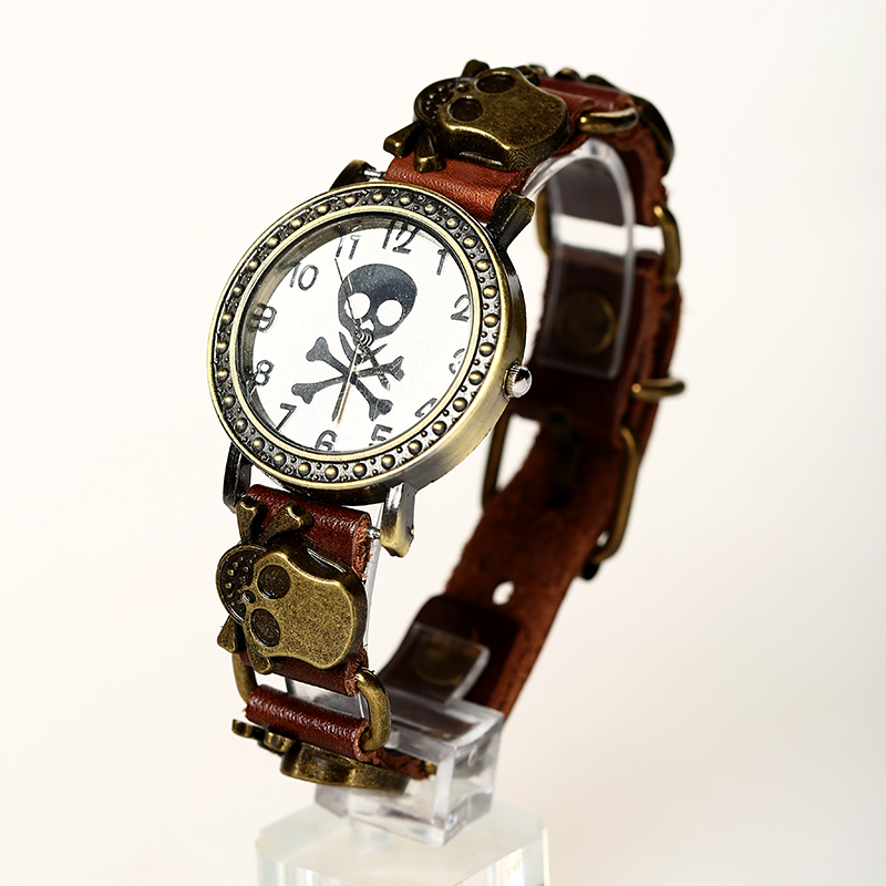 2014 Hot sale High Quality Leather Vintage Skull Bracelet Watches Free Shipping