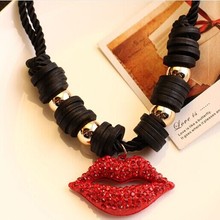 2014 Hot Personality Exaggeration Popular Rope Chain Round Brilliant Rhinestone Hollow Love Sexy Lips Necklace for women M14