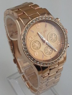 Big Fashion Watches Rhinestone Design Rose Gold and Gold Color Style Lady s Watch Top Quality
