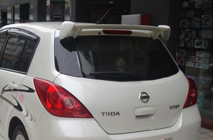 Nissan tiida hatchback spoiler #5