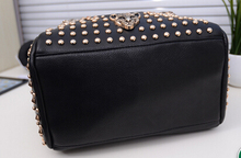 New Korean female leopard head rivets decorative zipper bag leisure Shoulder Messenger Bag