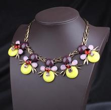 New 2014 Famous Design Top Flower Honey Bee KIWI Crystal Stacked Stone Droplet Statement Pendent Necklace