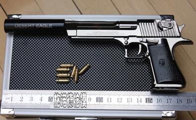 http://i00.i.aliimg.com/wsphoto/v0/1927816214/1-2-5-metal-high-simulation-handgun-font-b-Silencer-b-font-Ver-Desert-Eagle-font.jpg