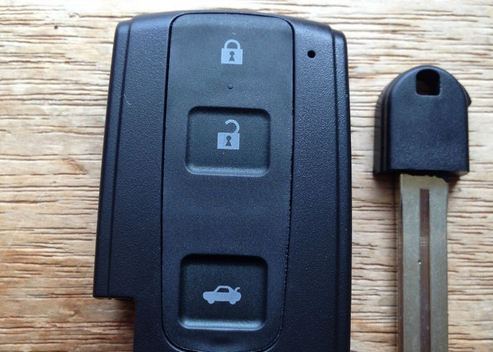 Replacement toyota verso key fob