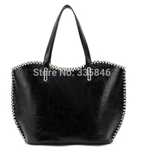 Autumn new weaving Europe and United States British women handbags fashion retro outermost layer of skin