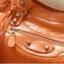 Free shipping Genuine leather Women s Brand Motorcycle Top Handbags Lady Shoulder Tote Bags Small Gold