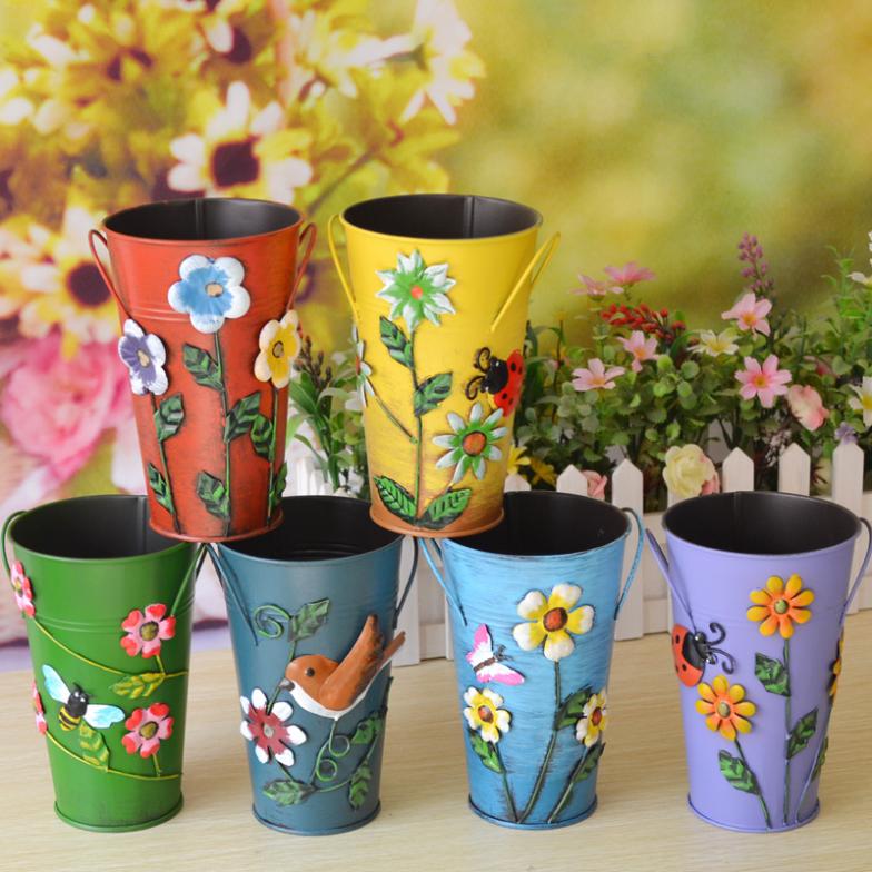 Painted flower pots for weddings