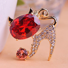 Indian Jewelry Hello Kitty Cat Animal Brooch Broach For Wedding Collar Accessoris For Personality Women Gothic