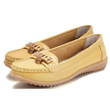 Hot sale metal decoration women flats new 2014 genuine leather shoes for woman casual sneakers soft