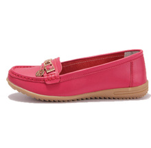 Hot sale metal decoration women flats new 2014 genuine leather shoes for woman casual sneakers soft