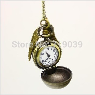  Retail 1 Pcs Hot Harry potter vintage pocket watch wings necklace men and women movie