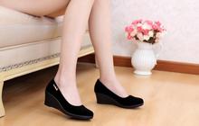 New Comfortable Concise Convenient Old Beijing Cloth Shoes Women s Ethnic Wedge Shoes free Shipping size