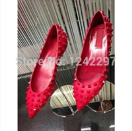 High quality Autumn Women s Genuine leather Flats Fashion Rivet Pointed toe Flat shoes Free shipping