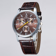 Fashion New Promotion High Quality Clock Hour Analog Leather Quartz Watch Fashion Trendy Men Wristwatches Free