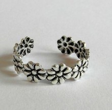 3pcs Celebrity Fashion Simple Retro Flower Design Adjustable Toe Ring Foot Jewelry
