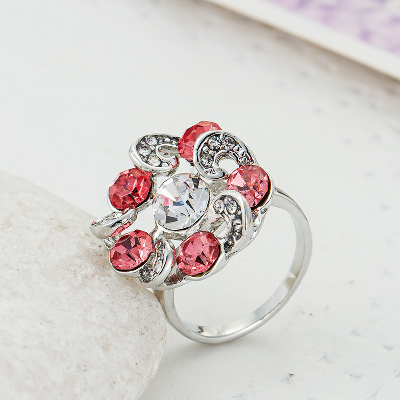 ... flower-crystal-ring-mysterious-eternal-wedding-ring-for-women