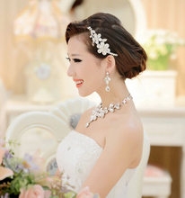 2014 Fashion New Korean Daisy Jewelry Bride Crown Bride Necklace Three piece Suit Marriage Gauze Accessories