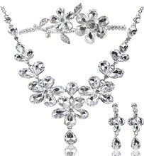 2014 Fashion New Korean Daisy Jewelry Bride Crown Bride Necklace Three piece Suit Marriage Gauze Accessories