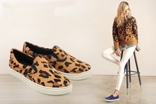 2014 Hot Sale Free Shipping Horse Hair Leopard Print Flat Shoes Sapatos Femininos Autumn Boots A331
