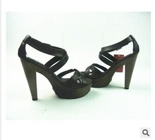 The new European and American trade with classic wood bottom waterproof Taiwan fashion women’s high-heeled sandals