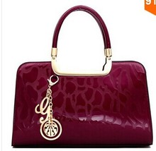 New 2014 genuine patent leather women handbags brand fashion designs clutch bag women wristlets bags NPB0102