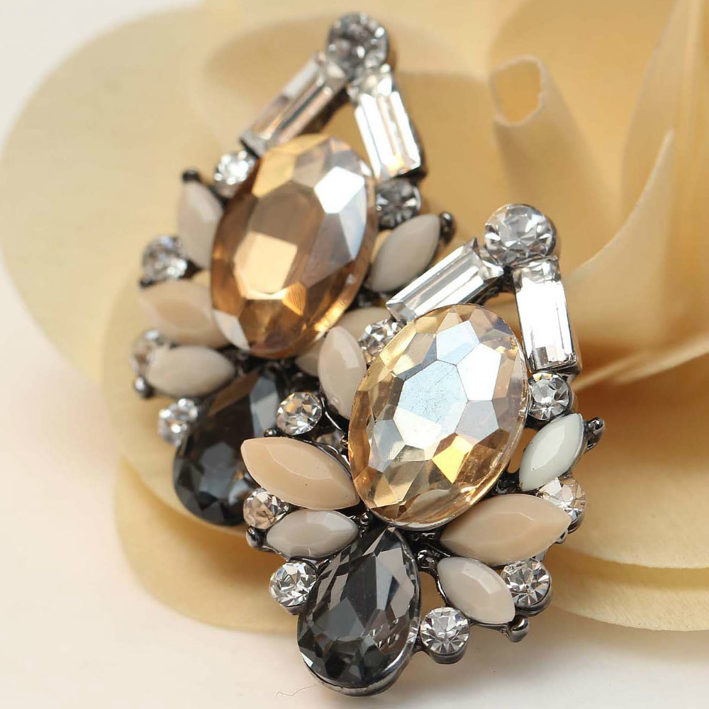 Women s fashion earrings New arrival brand sweet metal with gems stud crystal earring for women