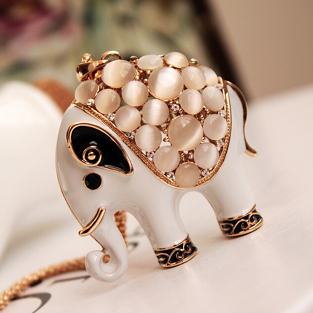 2014 Women Fashion Lovely Elephant Necklace Lucky Long Design Vintage Rhinestone Statement Jewelry Necklaces Pendants