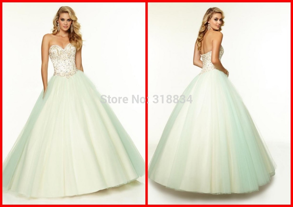 Corset Lace Up Backless Sweetheart Quinceanera Dresses 2015 With Sparkly Crystals F 97031 Ball Gown Girls