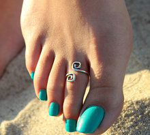 Women Lady Unique Retro Silver Plated Nice Toe Ring Foot Beach Jewelry Celebrity Retro Toe Ring