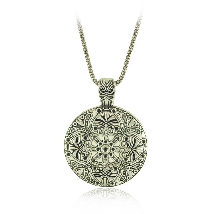 Bohemian Flower Pendant costume Tibetan Silver vintage Necklace Jewelry