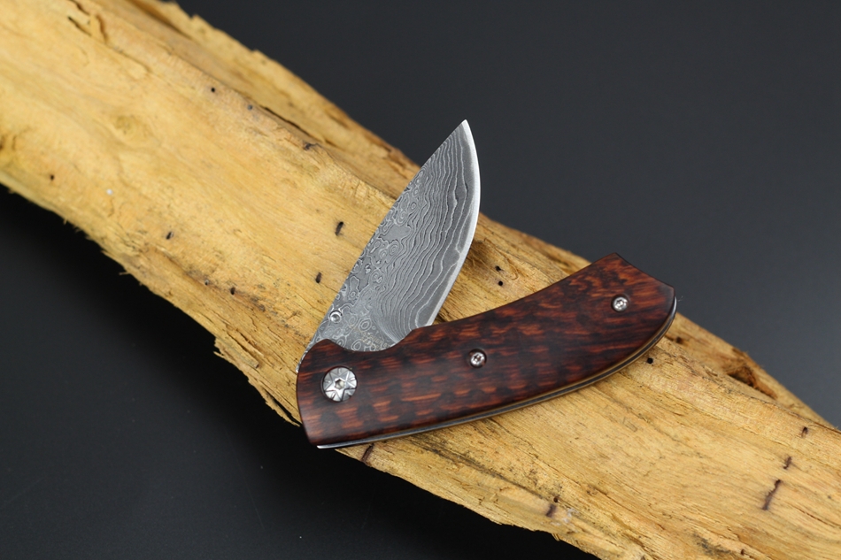 2015 FREE SHIPPING Handmade Extremely Rare Exotic Snakewood Handle Ture Damascus Folding Knife Gift High Quality