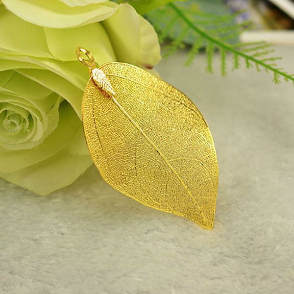 Fashion Natural Unique Leaf Real 24K Gold Plating Dangle Pendant For Jewelry Necklace Latest Design Gift