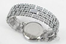 New Model Fashion women watch brand Luxury Lady Wristwatch with Sparkling flow diamonds branded Stainless steel