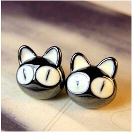 Korean fashion jewelry personalized wild temperament lovely big eyes small cat earrings  Free shipping