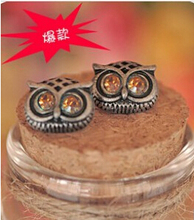 Korean fashion jewelry delicate and beautiful big eyes owl earrings retro trend    Free shipping