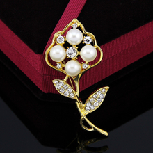 Fashion Jewelry Wholesale Wedding Brooches Crystal Broach Flower Pearl Brooch Pins For Women