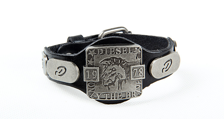 1978 Luxury brand Genuine leather Maori bracelet for women men fashion casual charming bracelets for dressing