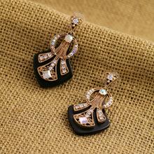 J Brand Crew Designs Inspired Art Deco Lulu Designs Crystals Honey Bee Opal Resin Stone Black
