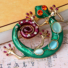 XZ001 Green snake natural stone gecko brooch beautiful hot-selling wholesale charms TE-5.99