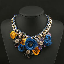 2015 New Design Brand Paint Metal Flower Necklace Luxury Women jewelry Crystal Necklaces Pendants