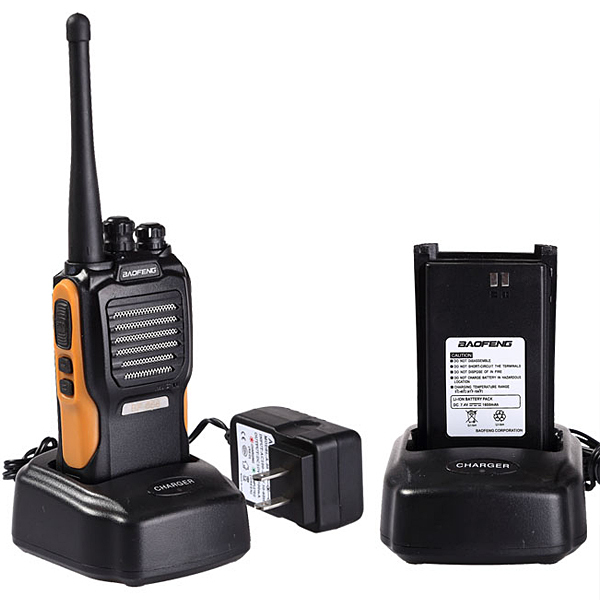 Portable Walkie Talkie Baofeng BF 658 FM Radio Pofung Comunicador Two Way UHF Interphone Intercom Talker