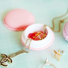 PY002 2pcs lot jewelry Holder Candy Color Mini Macaron Gift Box Jewelry Ring Carrying Case Sundries