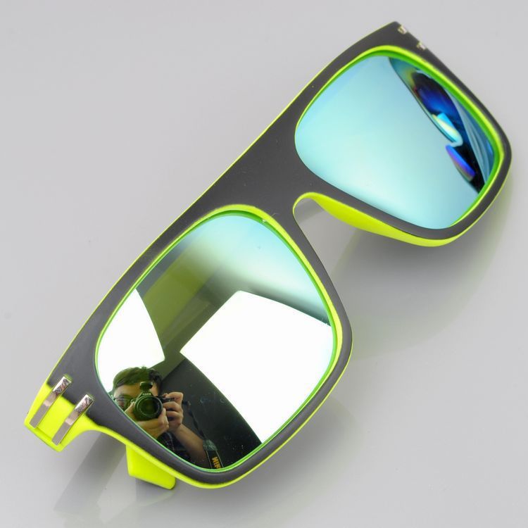Male Ms sunglasses Dark glasses sunglasses color glasses color colorful cool rivet version